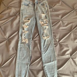 American Eagle Outfitters Super Hi-waisted jeans